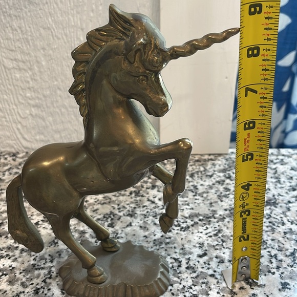 Solid brass unicorn - Picture 5 of 5
